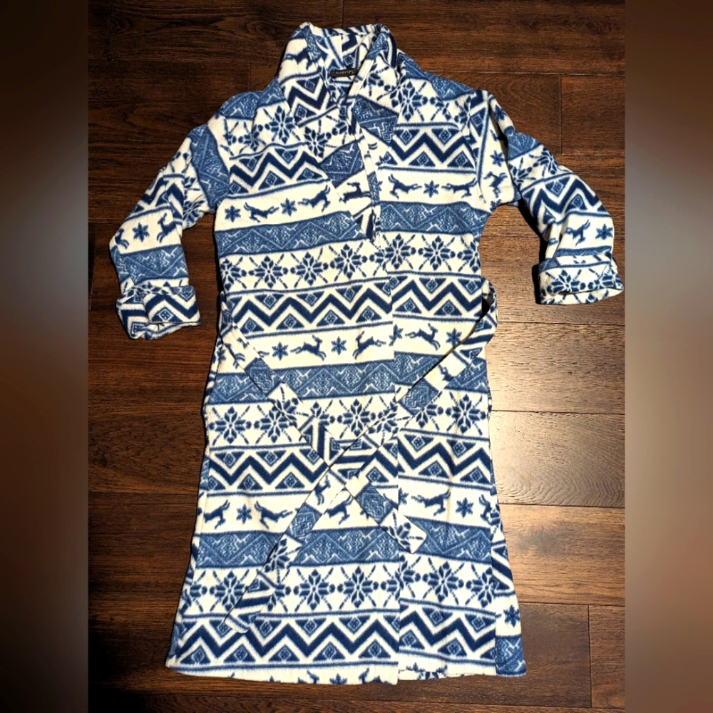 Robyn Lyn Fleece Robe (Medium)